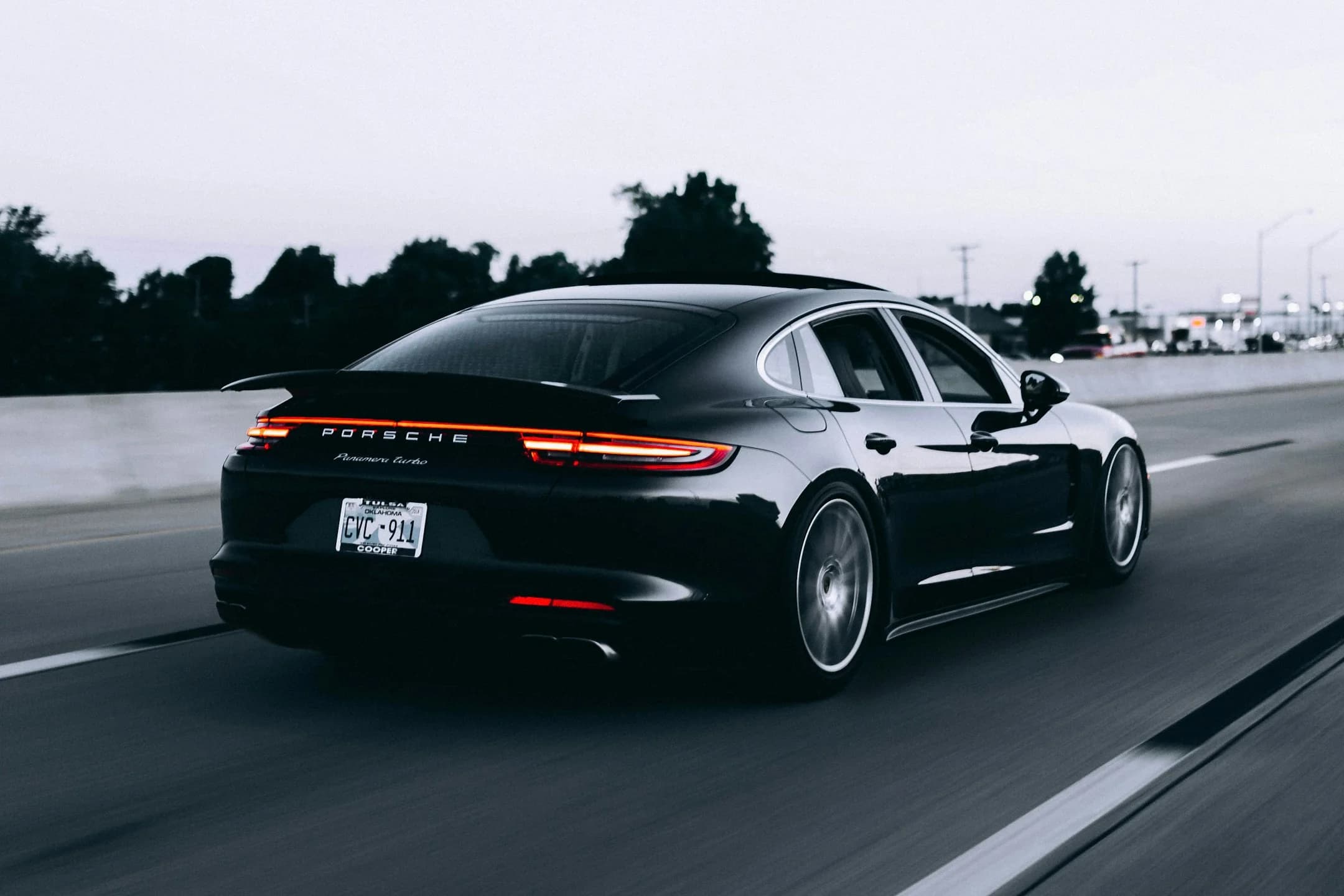 Automus Luxury Sports Car